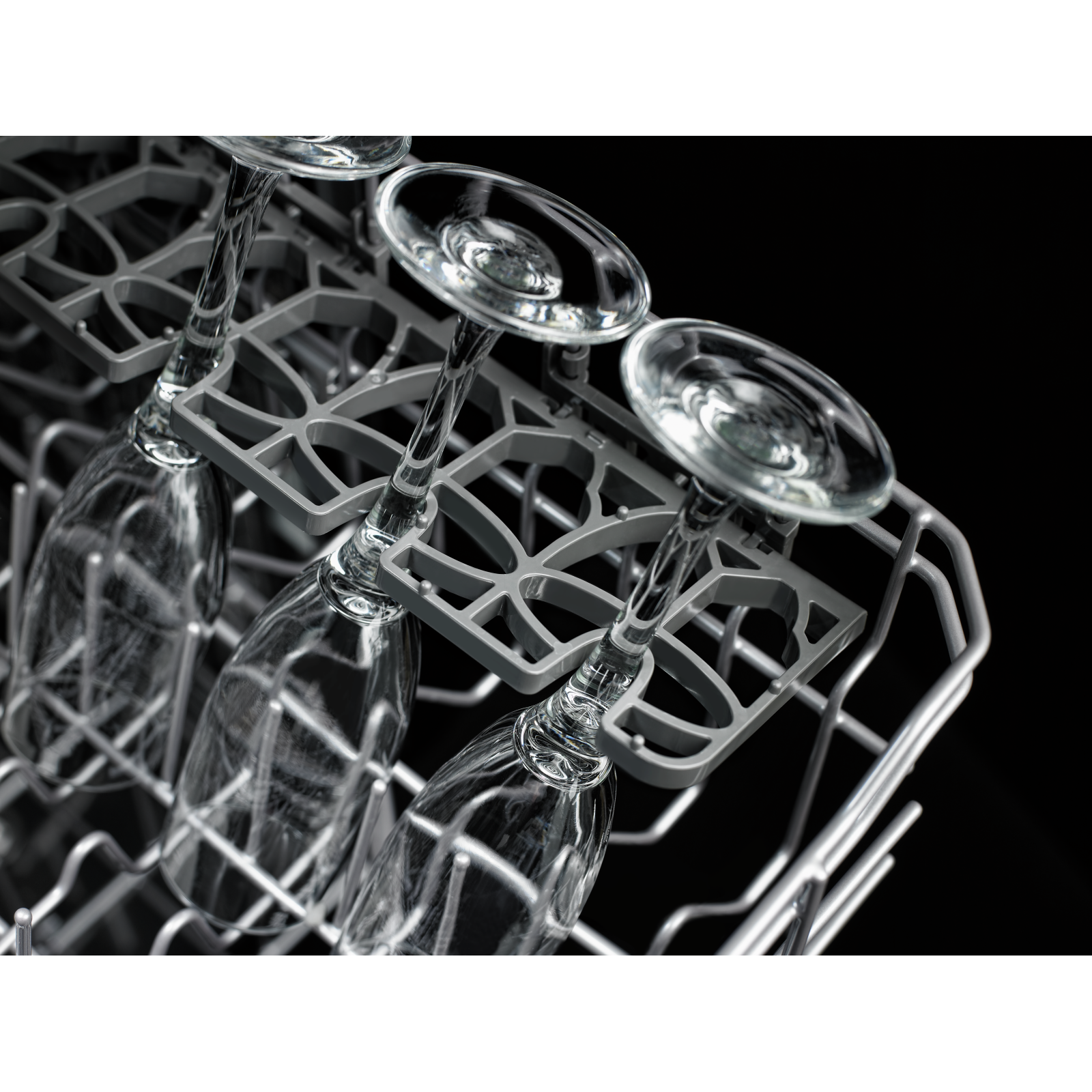 KitchenAid - 44 dBA Built In Dishwasher in Black - KDTM404EBL