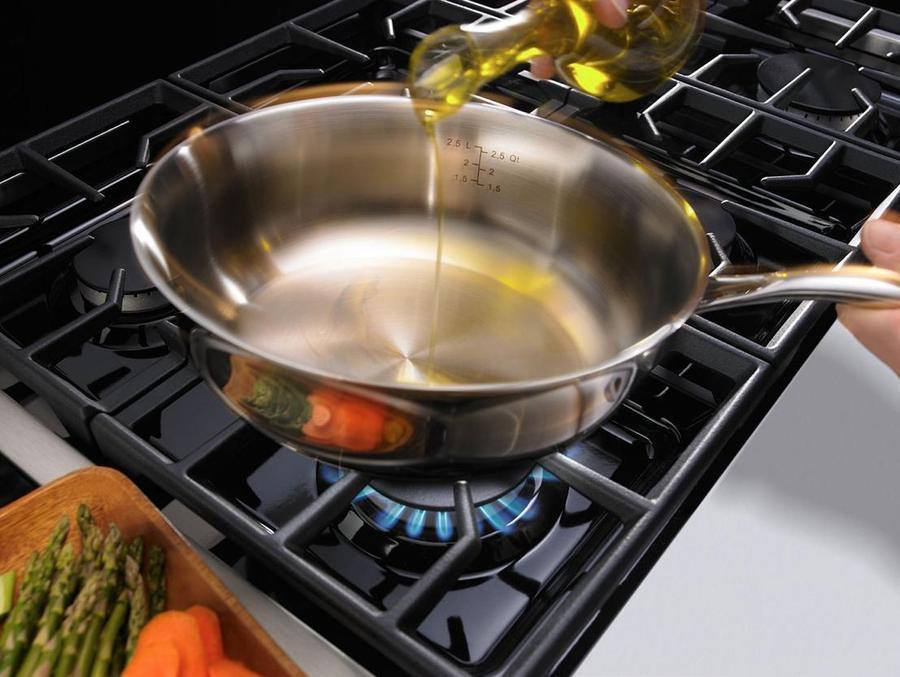 KitchenAid - 36 inch wide Gas Cooktop in Stainless Steel - KGCU467VSS
