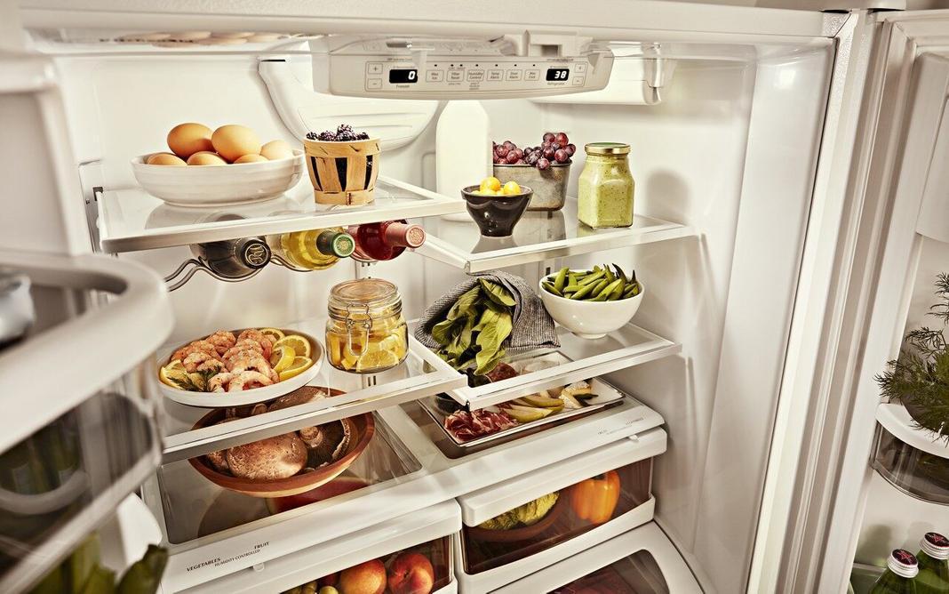 KitchenAid - 35.75 Inch 20 cu. ft French Door Refrigerator in White - KRFC300EWH