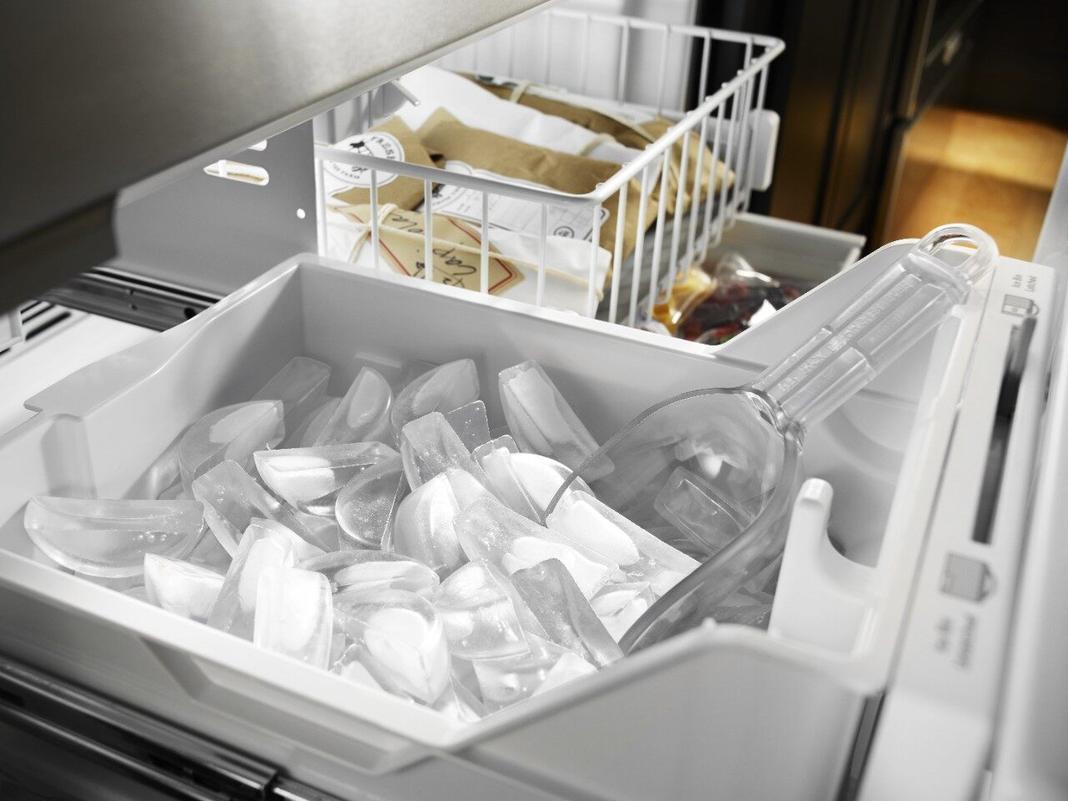 KitchenAid - 35.75 Inch 21.94 cu. ft French Door Refrigerator in Stainless - KRFC302ESS