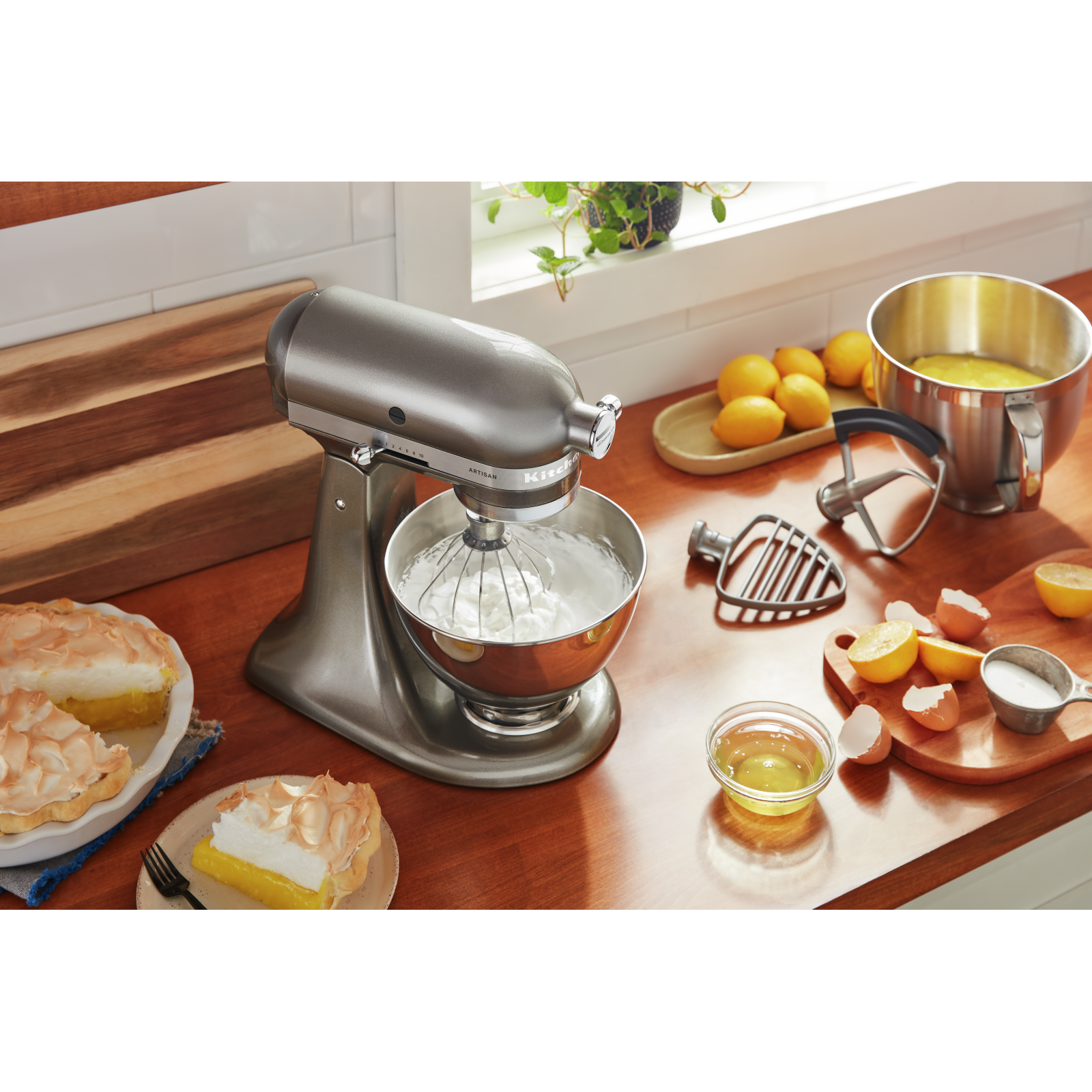 KitchenAid - 5 Quarts Tilt-Head Mixer in Silver - KSM195PSMS