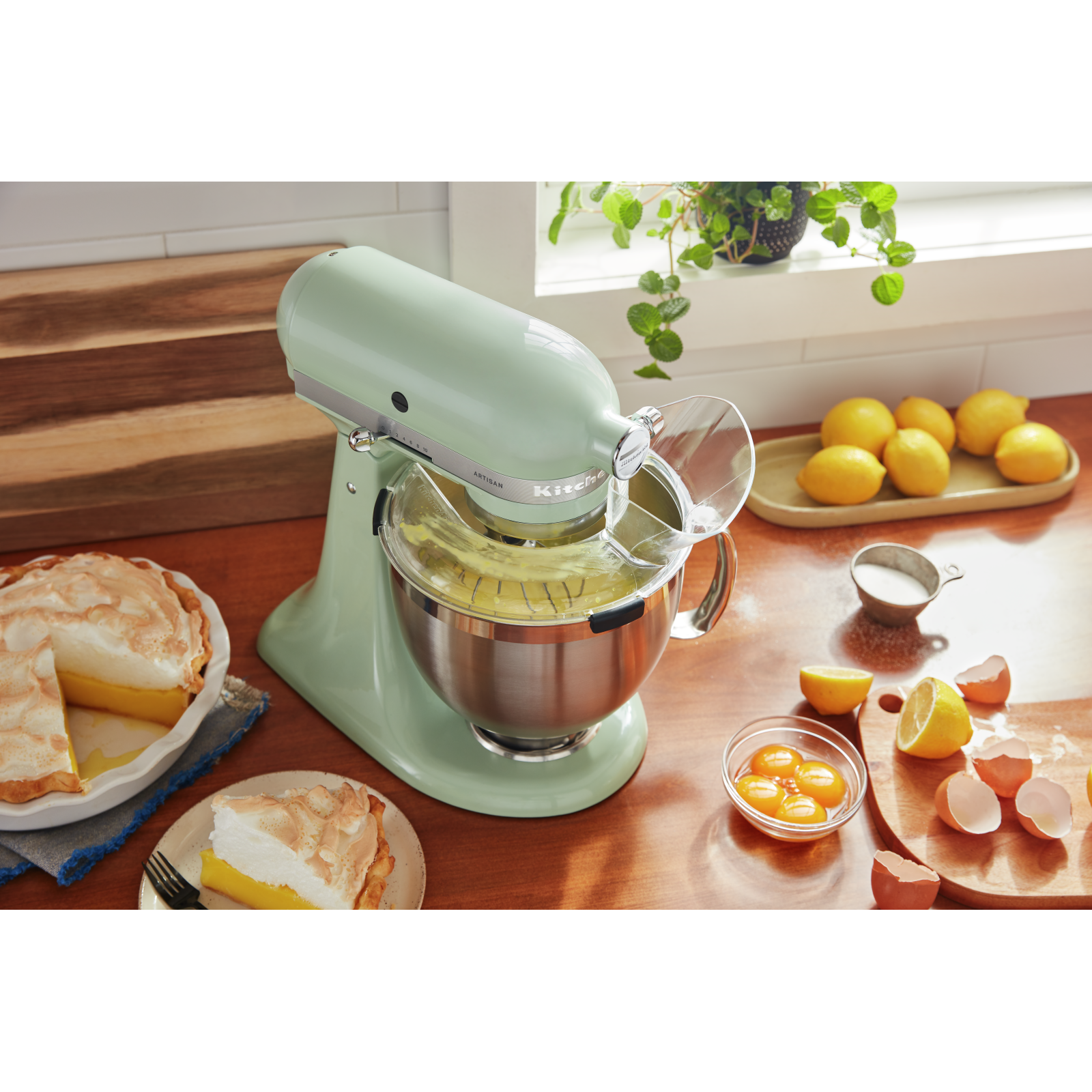 KitchenAid - 5 Quarts Tilt-Head Mixer in Green - KSM195PSPT