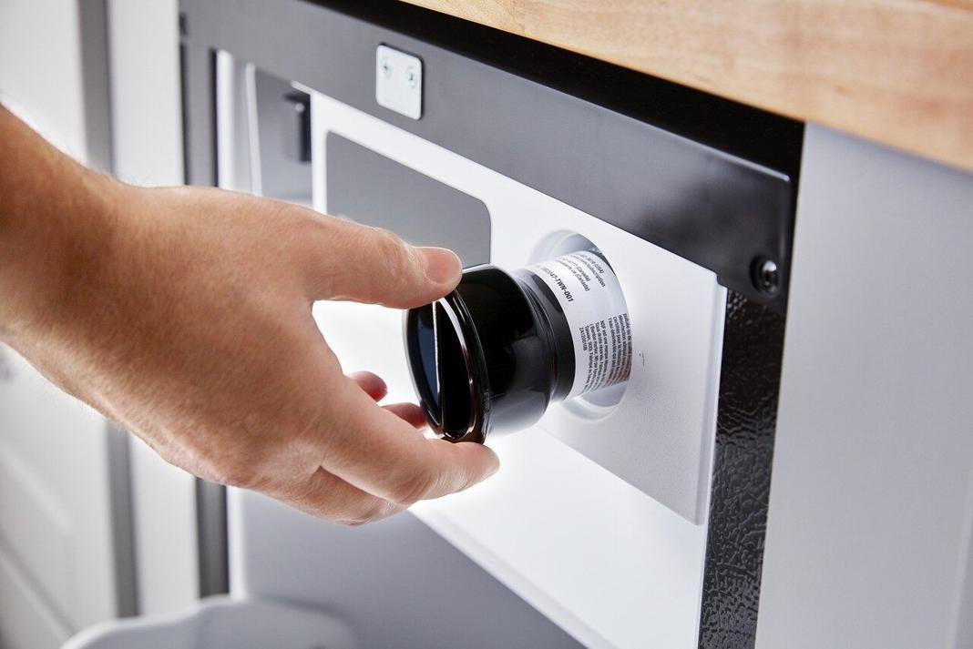 KitchenAid - 17.875 Inch 18 cu. ft Ice Maker Refrigerator in Stainless - KUID508HPS