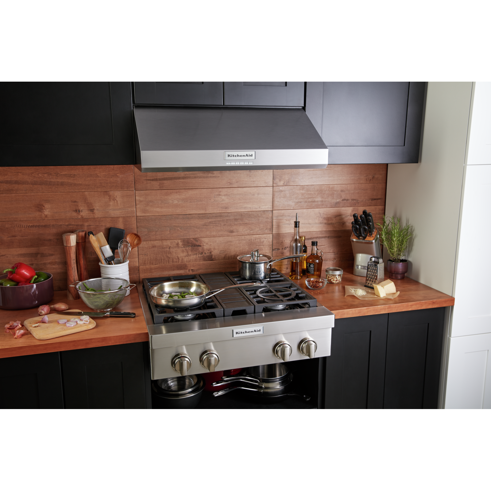 KitchenAid - 30 Inch 585 CFM Under Cabinet Range Vent in Stainless - KVUC600KSS