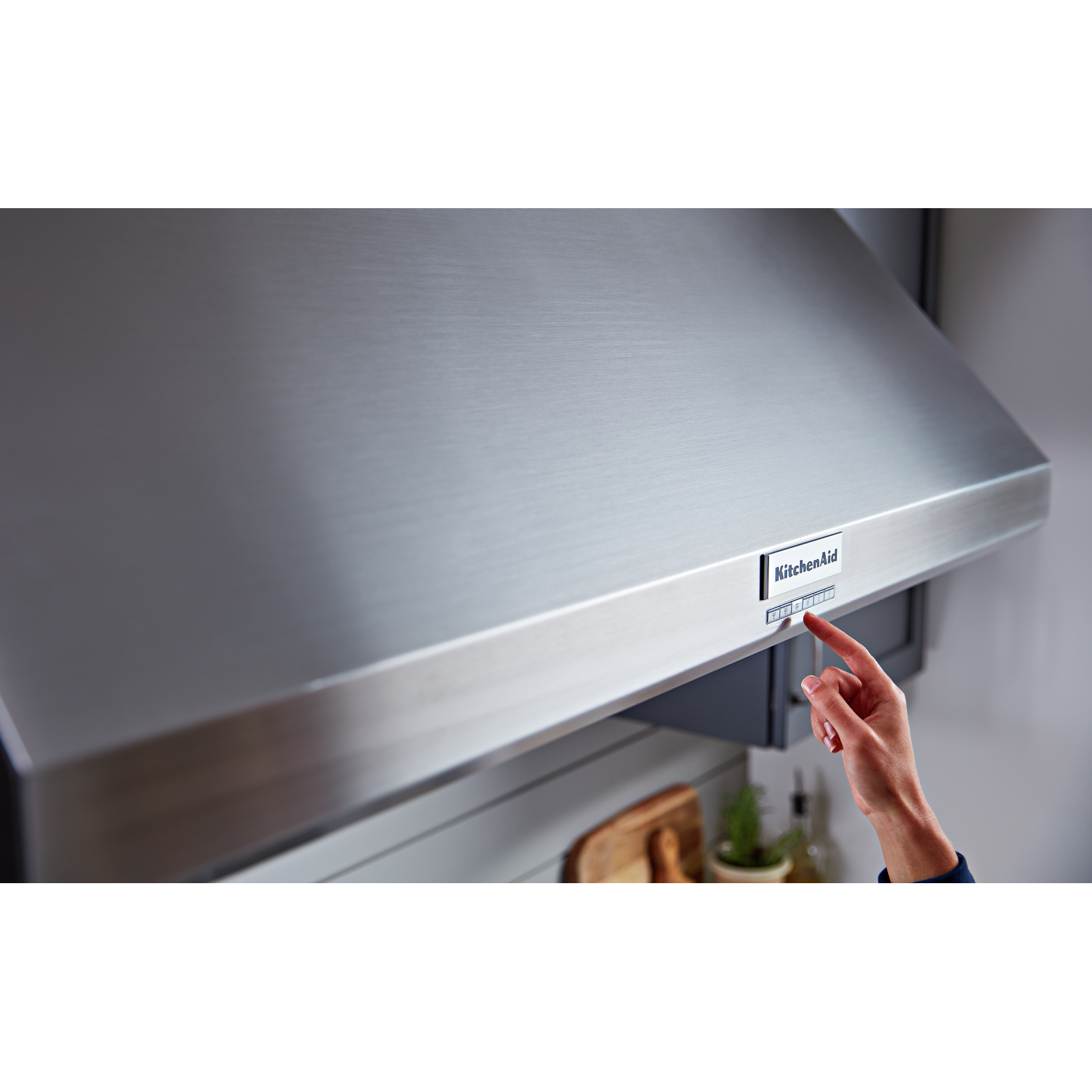 KitchenAid - 48 Inch 585 or 1170 CFM Wall Mount and Chimney Range Vent in Stainless - KVWC908KSS