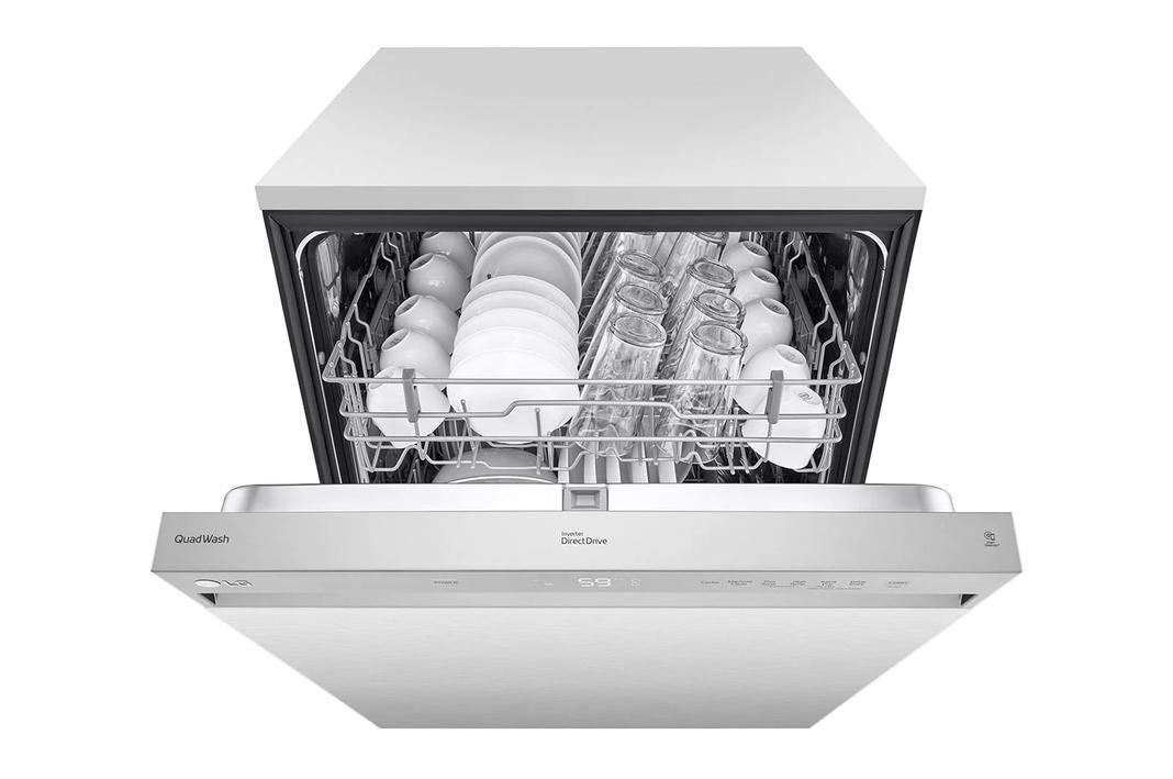 LG - 50 dBA Built In Dishwasher in Stainless - LDFN3432T