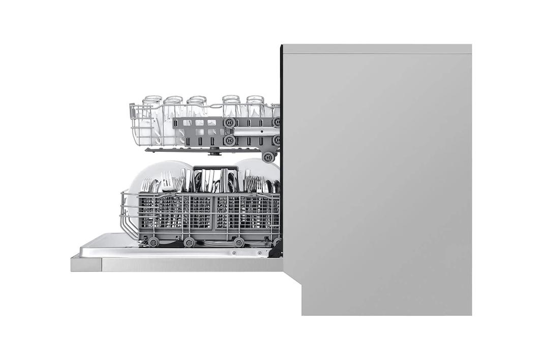 LG - 50 dBA Built In Dishwasher in Stainless - LDFN3432T