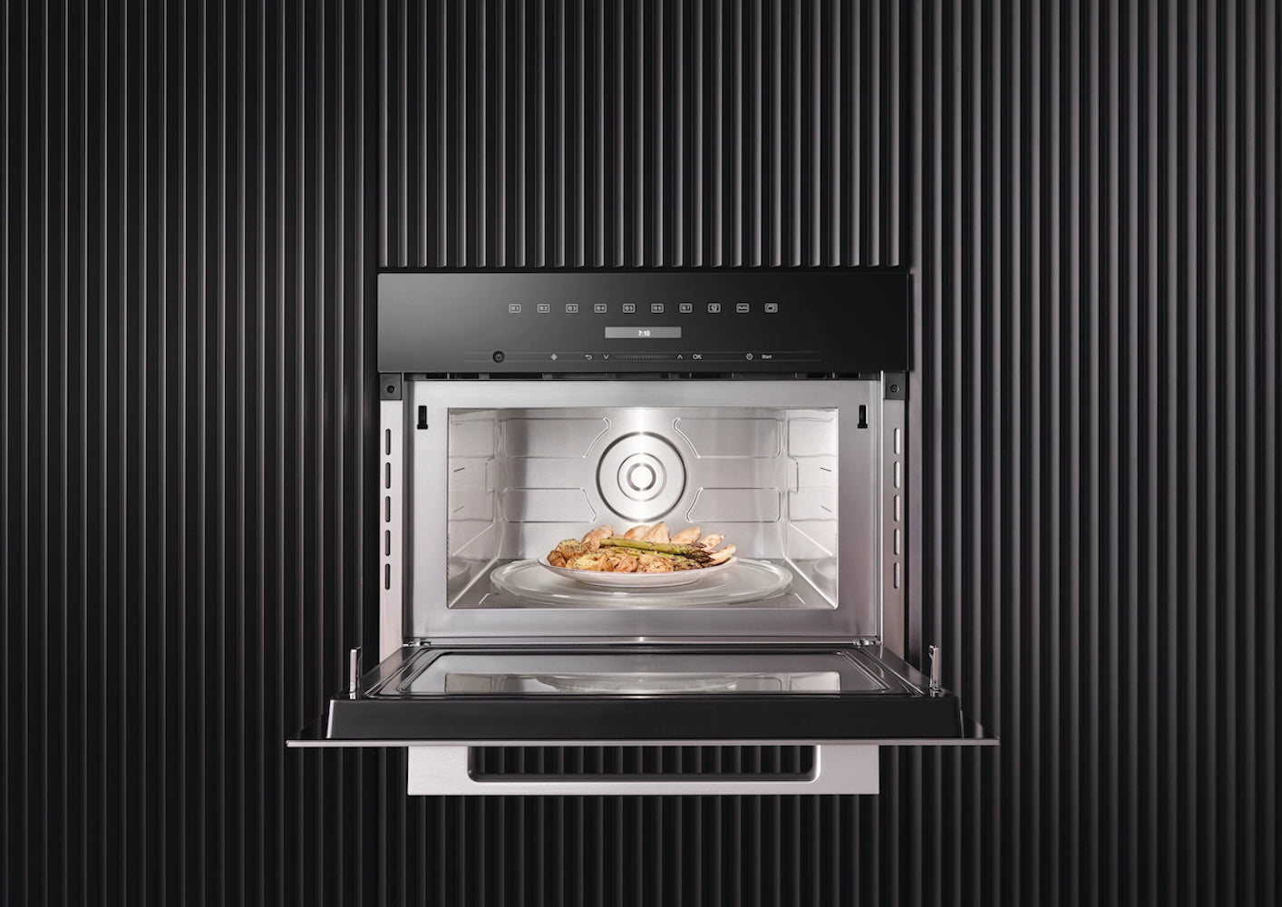 Miele - 1.62 cu. Ft Built In Microwave in Stainless - M 7240 TC