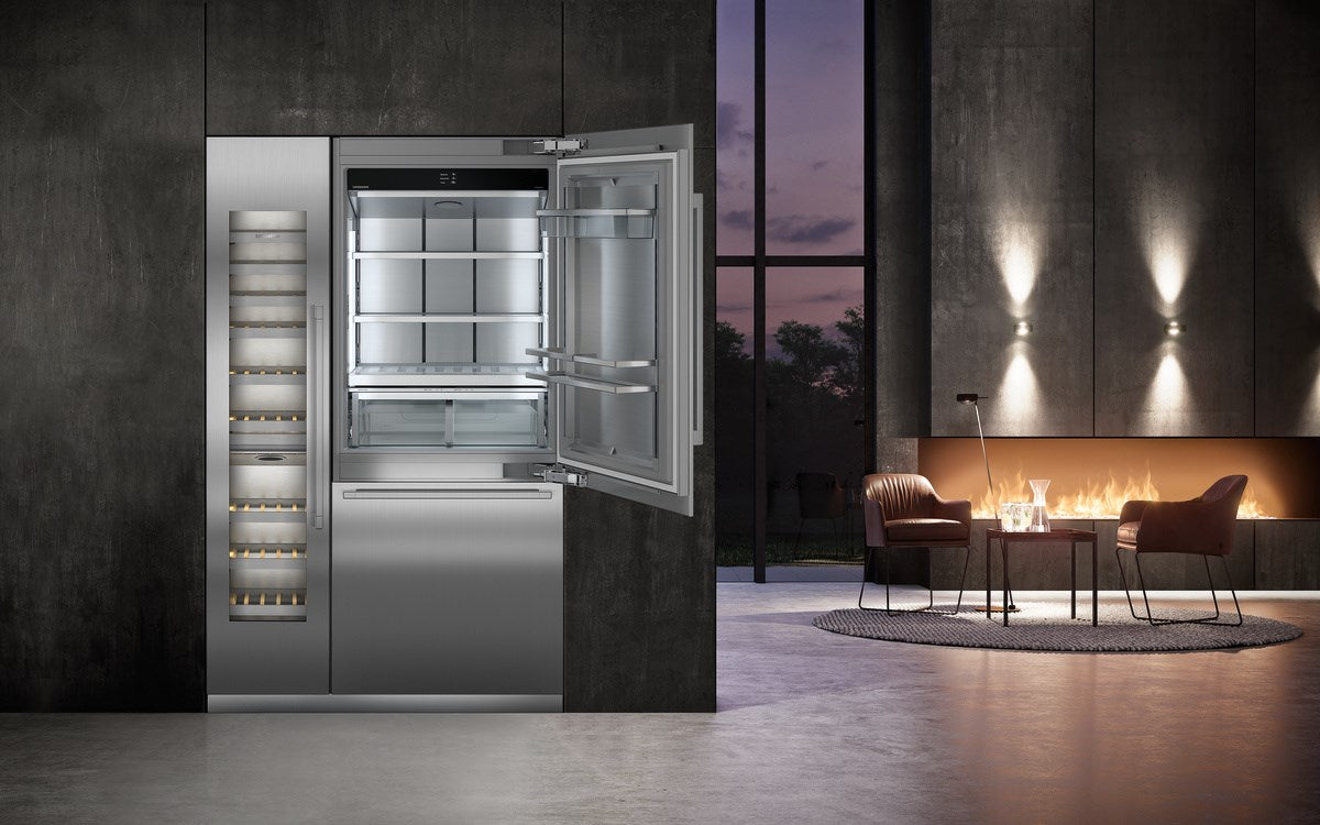 Liebherr - 35.6875 Inch 18.1 cu. ft Built In / Integrated Bottom Mount Refrigerator in Panel Ready - MCB3650