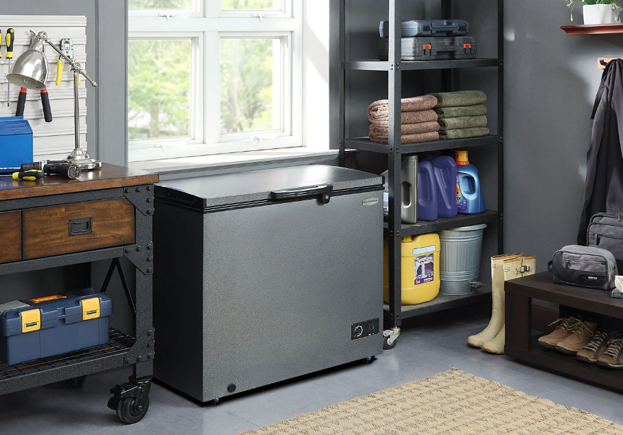 Marathon - 7.1 cu. Ft Chest Freezer in Grey - MCF70GRD-1