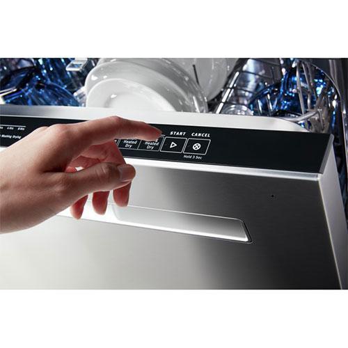 Maytag - 47 dBA Built In Dishwasher in Stainless - MDB7959SHZ