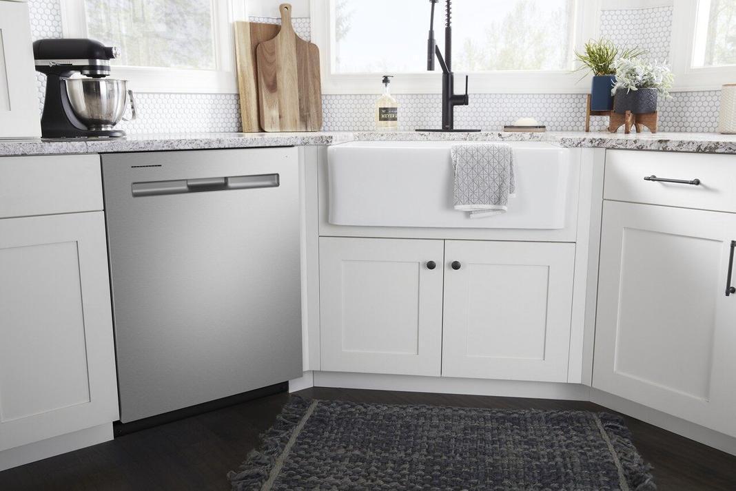 Maytag - 50 dBA Built In Dishwasher in Stainless - MDB7959SKZ