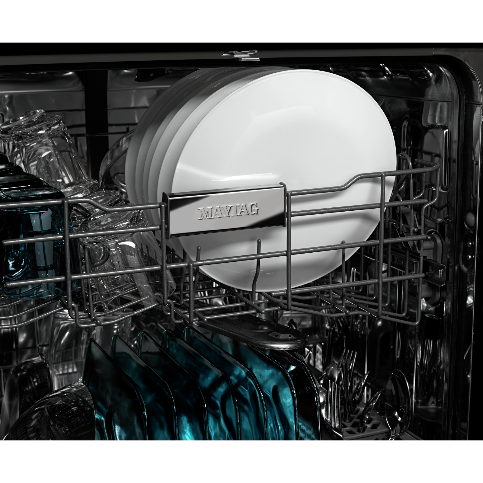 Maytag - 47 dBA Built In Dishwasher in Black Stainless - MDB8959SFZ