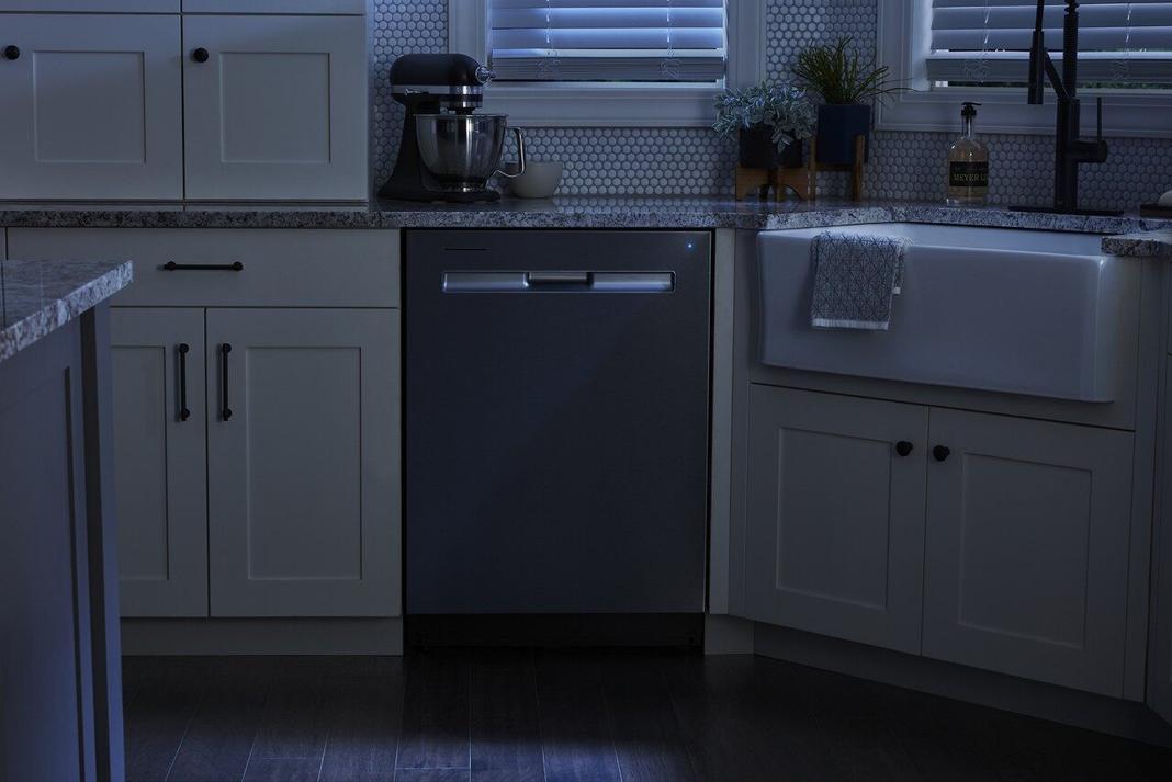 Maytag - 47 dBA Built In Dishwasher in Stainless - MDB8959SKZ