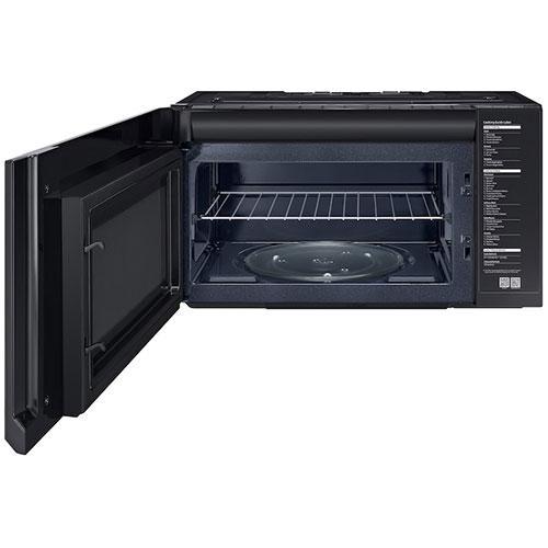 Samsung - Bespoke 2.1 cu. Ft Over the range Microwave in Black Stainless - ME21M706BAG