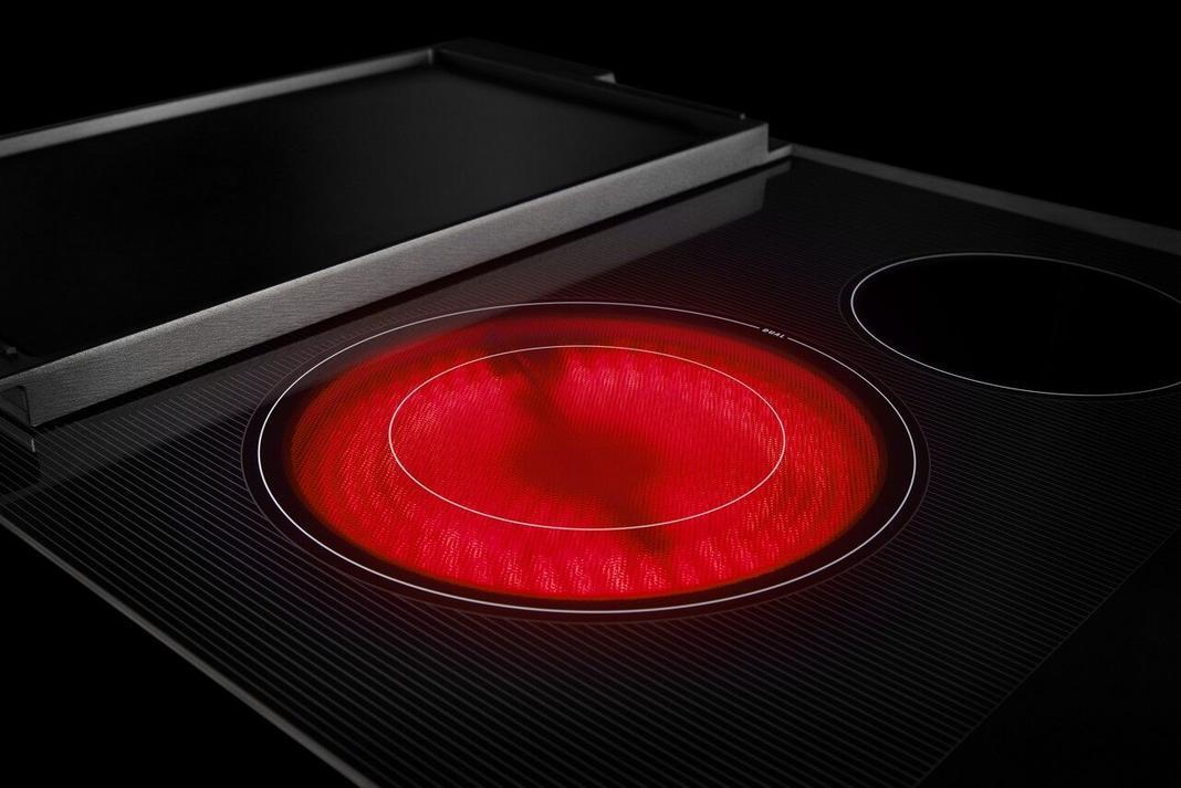 Maytag - 30.8125 inch wide Electric Cooktop in Black - MEC8830HB