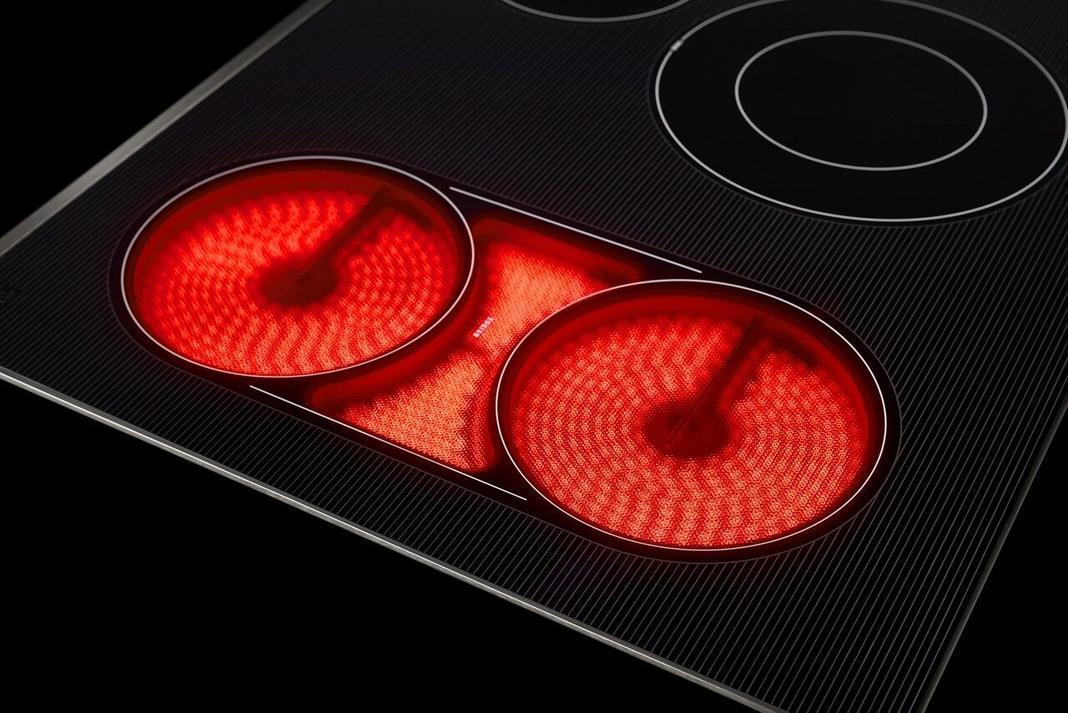 Maytag - 30.8125 inch wide Electric Cooktop in Stainless - MEC8830HS