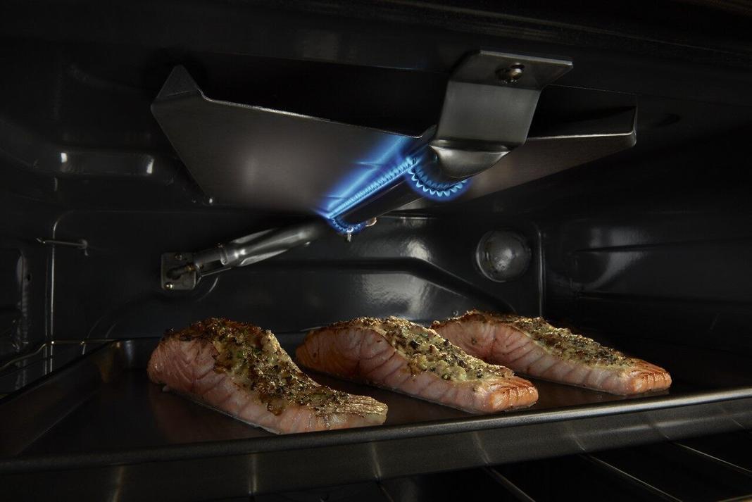 Maytag - 5.8 cu. ft Gas Range in Stainless - MGR8800FZ