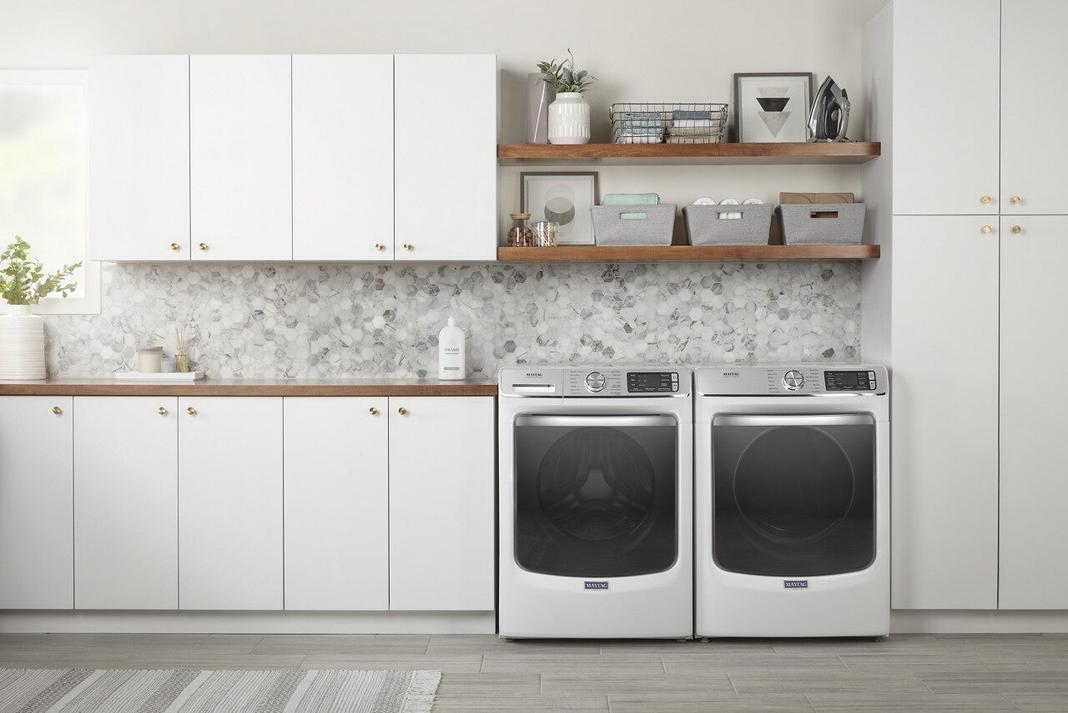 Maytag - 5.8 cu. Ft Front Load Washer in White - MHW8630HW