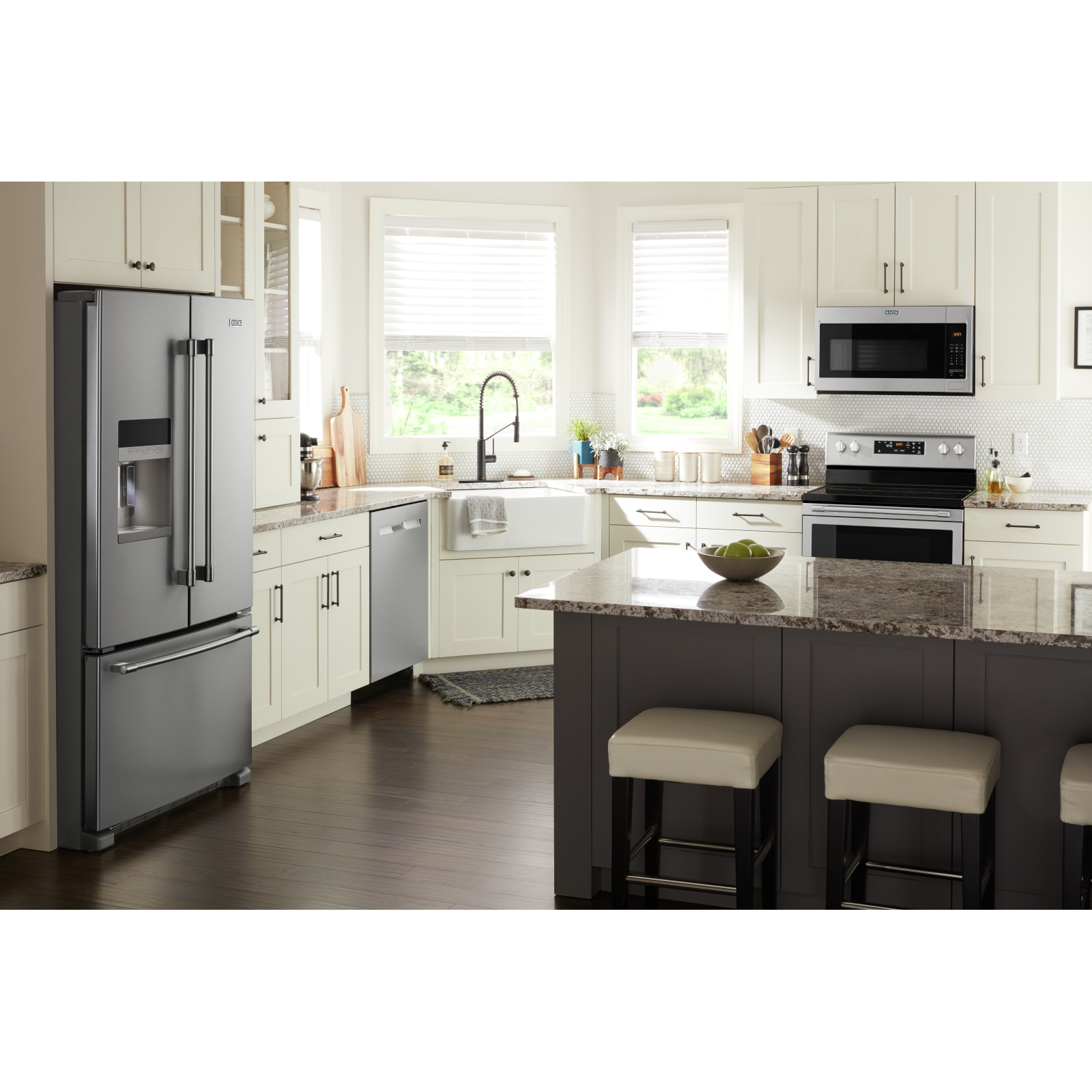 Maytag - 35.875 Inch 24.5 cu. ft Side by Side Refrigerator in Stainless - MSS25C4MGZ