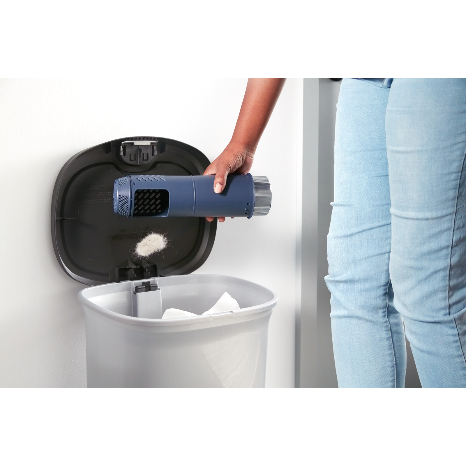 Maytag - Pet Pro 5.4 cu. Ft Top Load Washer in Black - MVW6500MBK