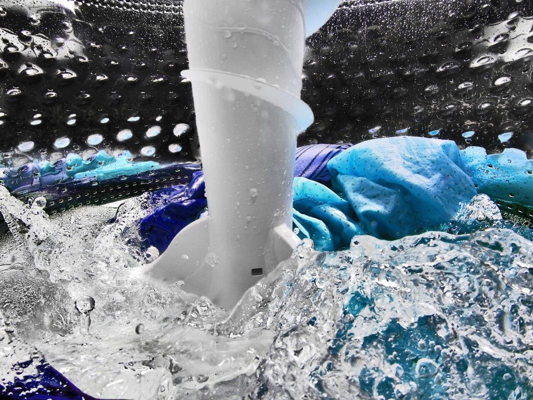 Maytag - 6 cu. Ft Top Load Washer in Grey - MVW7230HC