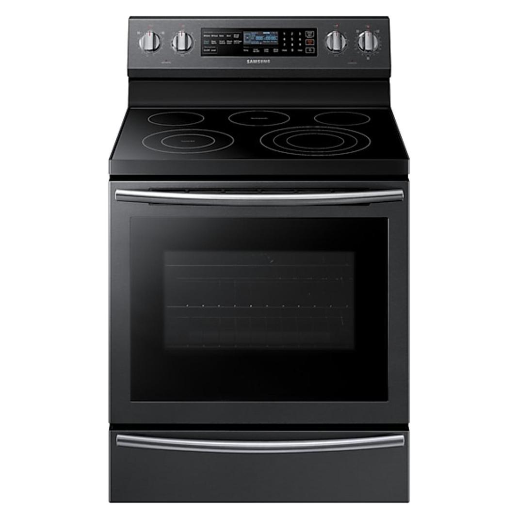 SAMSUNG - 5.9 cu. ft Electric Range in Black Stainless - NE59N6650WG
