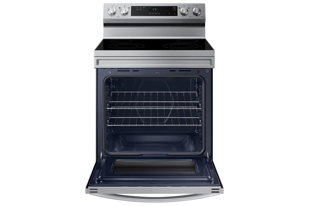 Samsung - 6.3 cu. ft Electric Range in Stainless - NE63A6111SS