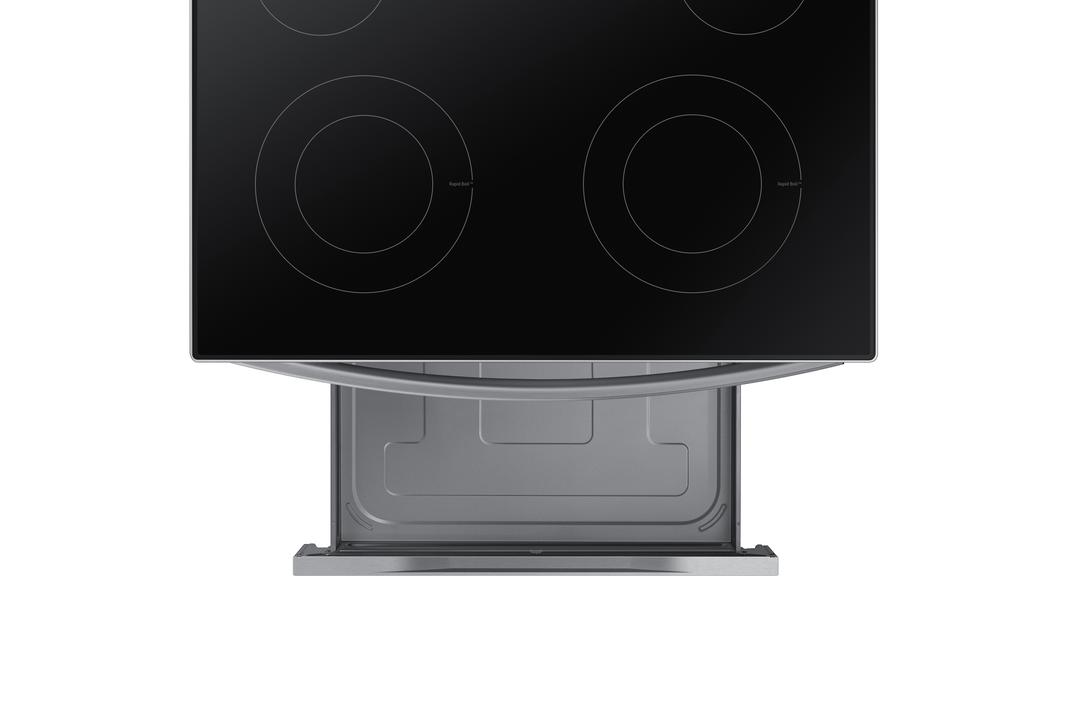 Samsung - 6.3 cu. ft Electric Range in Stainless - NE63A6111SS