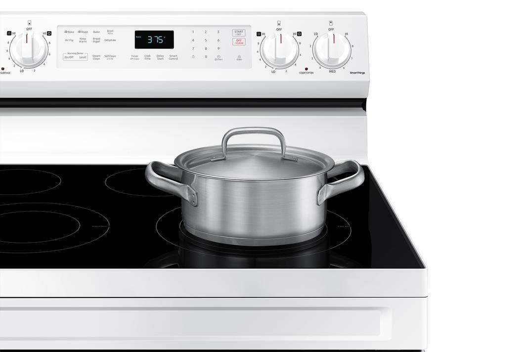 Samsung - 6.3 cu. ft Electric Range in White - NE63A6511SW