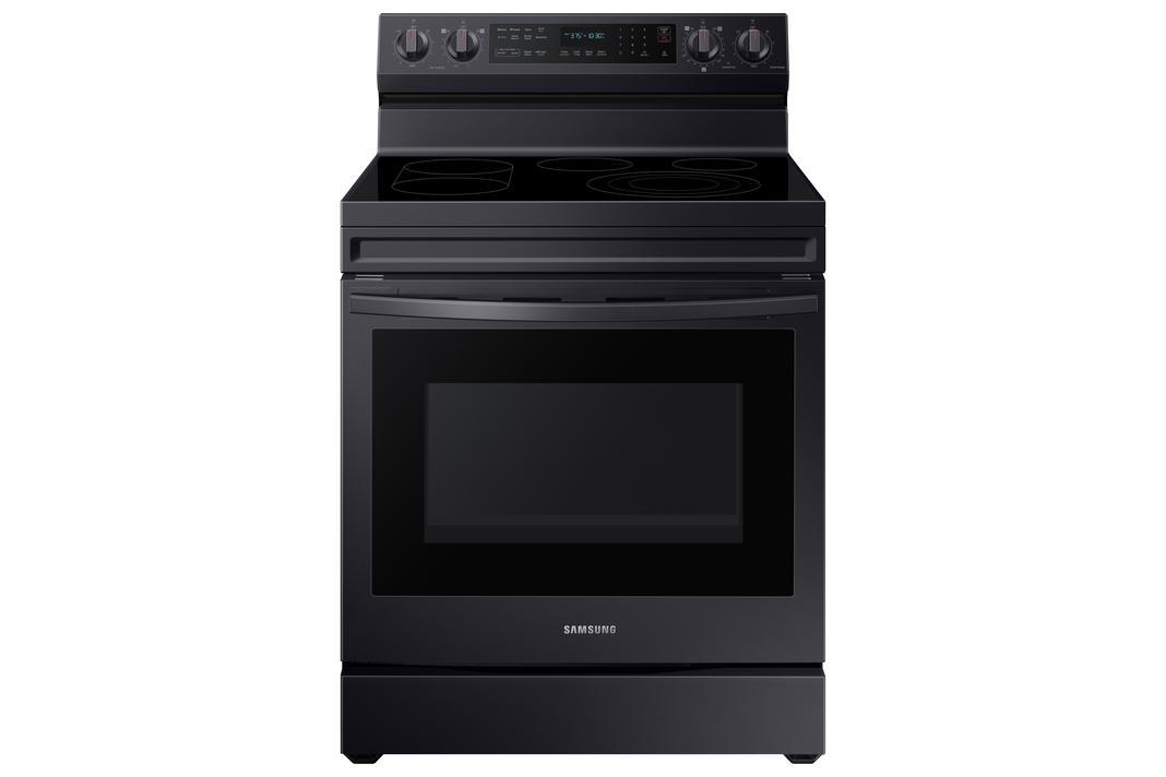 Samsung - 6.3 cu. ft Electric Range in Black Stainless - NE63A6711SG