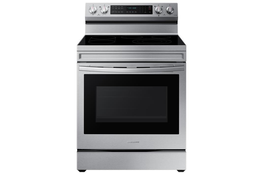 Samsung - 6.3 cu. ft Electric Range in Stainless - NE63A6711SS