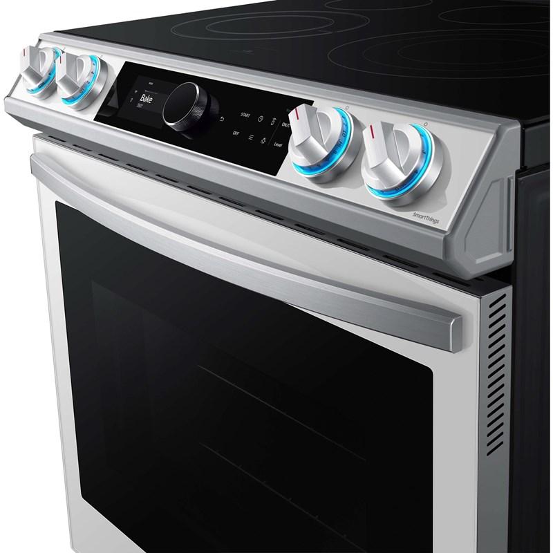 Samsung - Bespoke 6.3 cu. ft Electric Range in White - NE63BB871112AC