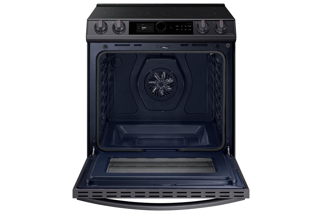 Samsung - Bespoke 6.3 cu. ft Electric Range in Black Stainless - NE63T8711SG