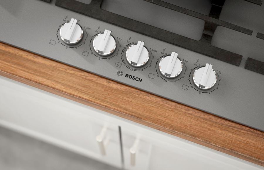 Bosch - 36 inch wide Gas Cooktop in Silver - NGMP677UC