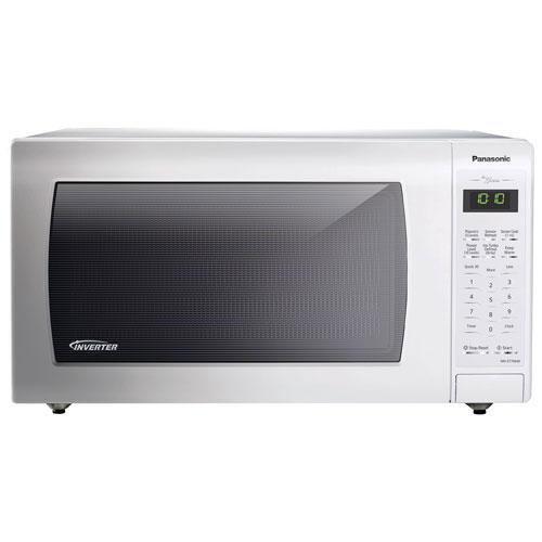Panasonic - 1.6 cu. Ft Counter top Microwave in White - NNST766W