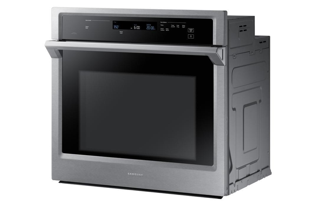 Samsung - 5.1 cu. ft Single Wall Oven in Stainless - NV51K6650SS