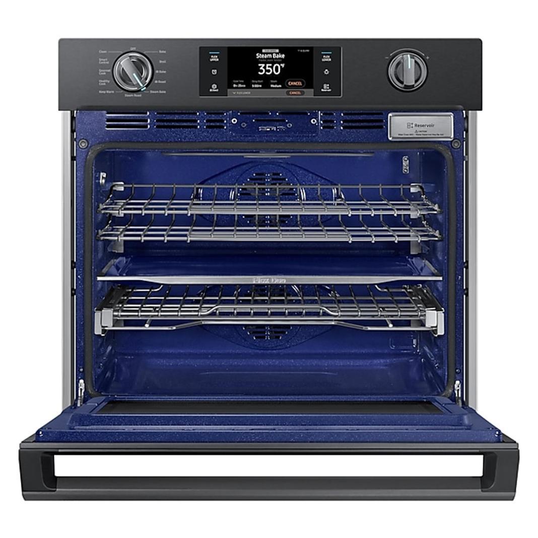 Samsung - 5.1 cu. ft Single Wall Oven in Black Stainless - NV51K7770SG