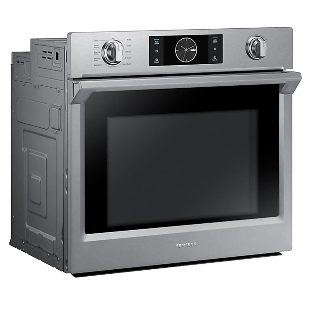 Samsung - 5.1 cu. ft Single Wall Oven in Stainless - NV51K7770SS
