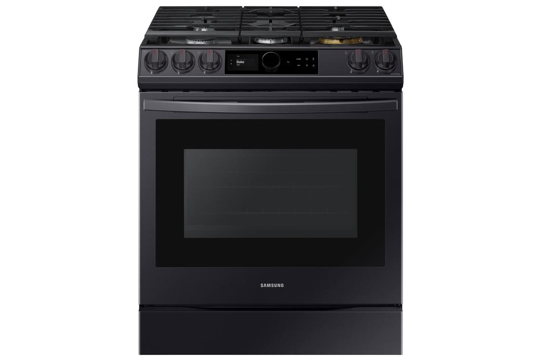 Samsung - Bespoke 6 cu. ft Gas Range in Black Stainless - NX60T8711SG