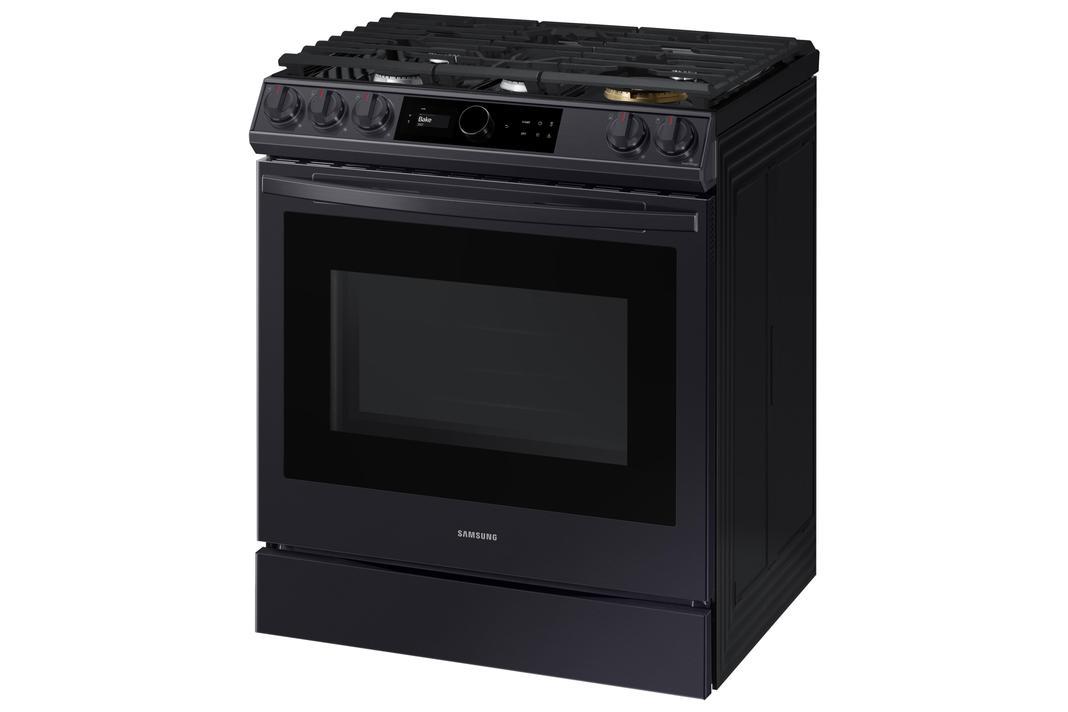 Samsung - Bespoke 6 cu. ft Gas Range in Black Stainless - NX60T8711SG
