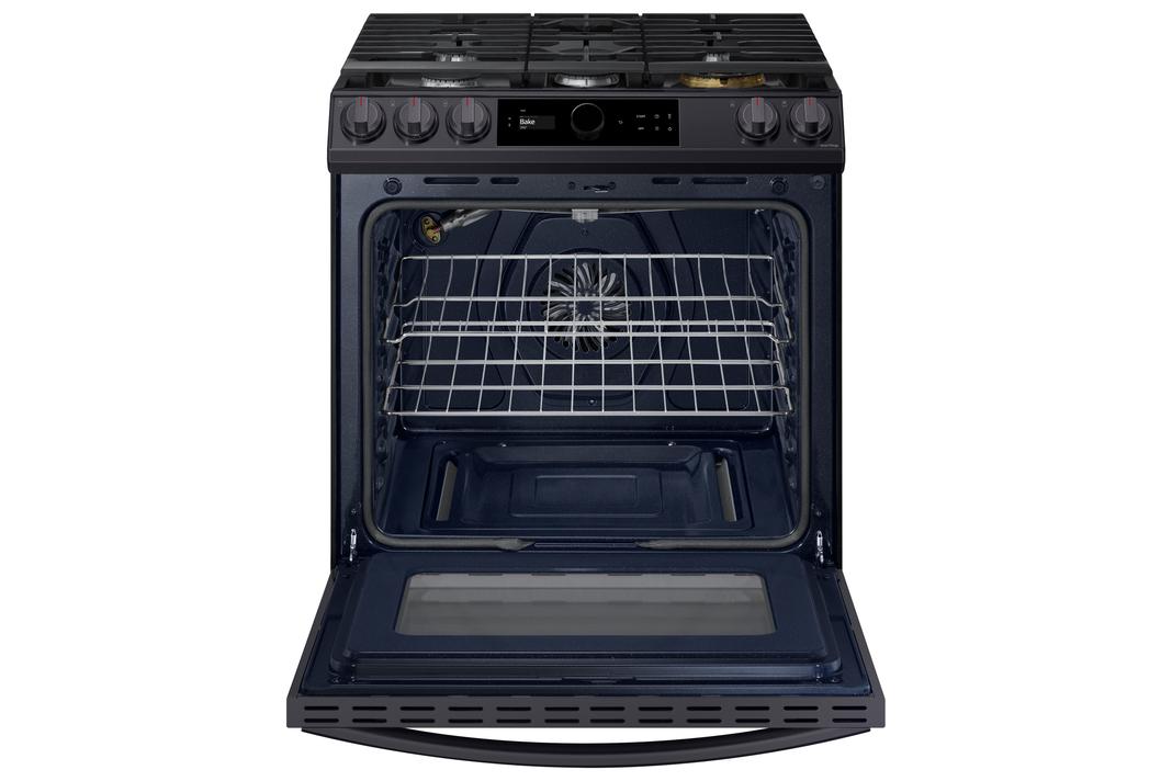 Samsung - Bespoke 6 cu. ft Gas Range in Black Stainless - NX60T8711SG