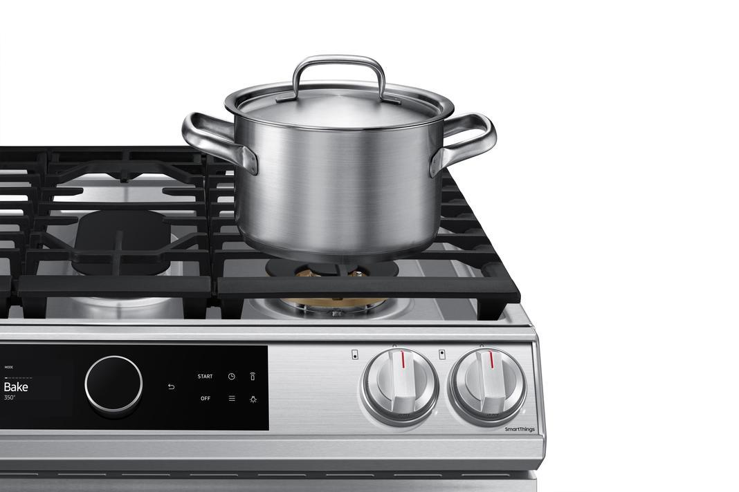 Samsung - Bespoke 6 cu. ft Gas Range in Stainless - NX60T8711SS