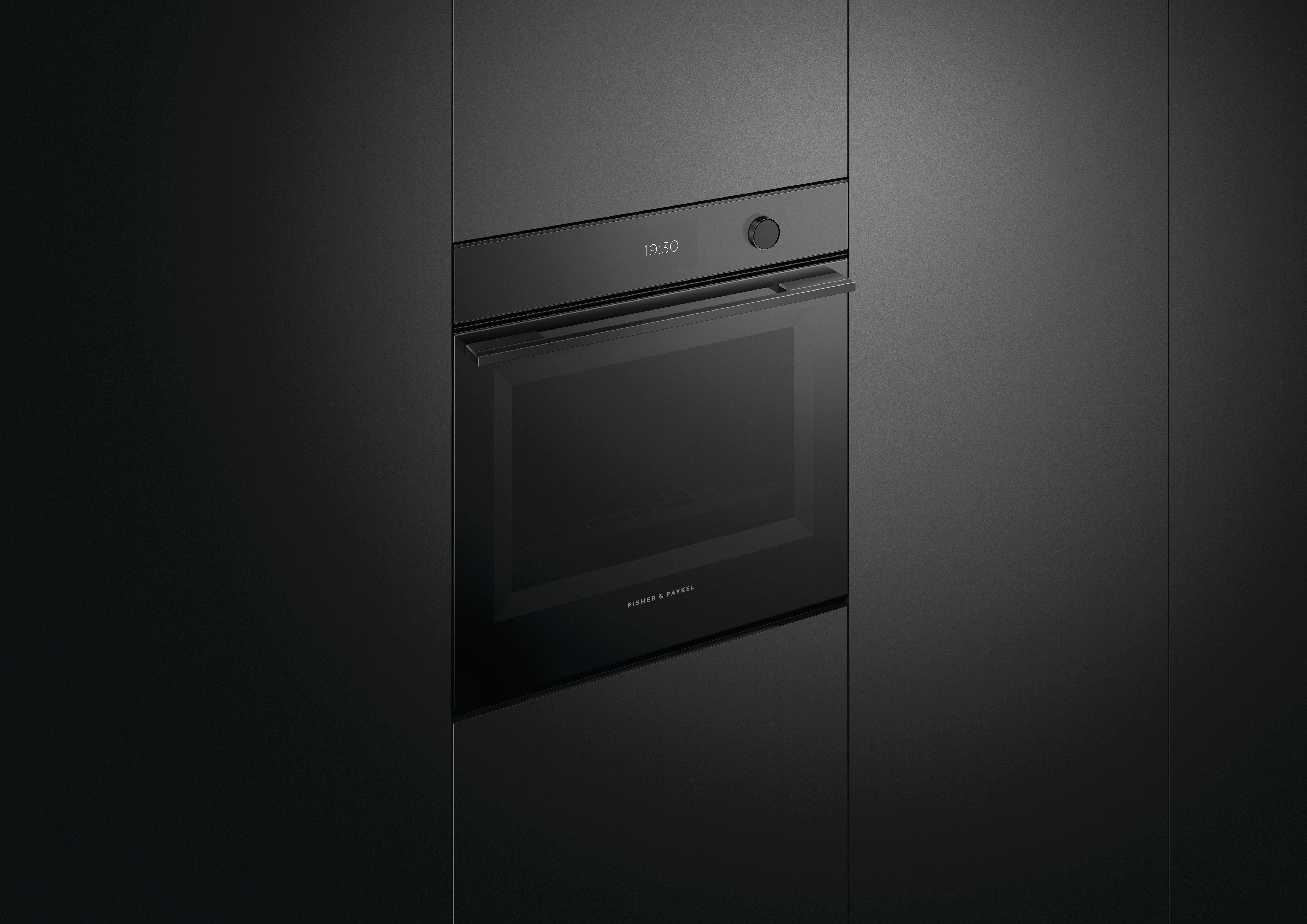 Fisher Paykel - 3 cu. ft Single Wall Oven in Black - OB24SMPTDB1