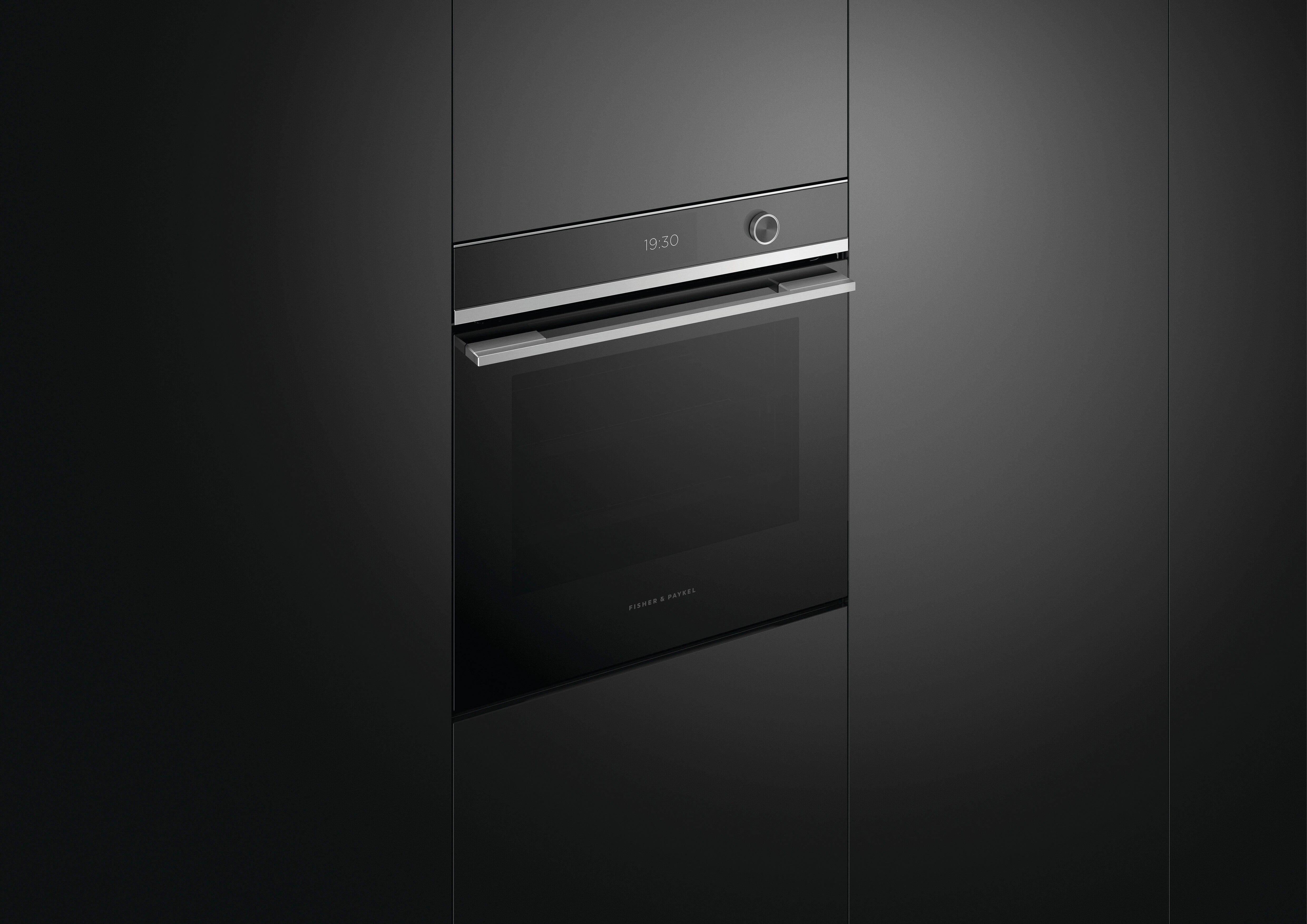 Fisher & Paykel - 3 cu. ft Single Wall Oven in Black - OS24SDTDX2
