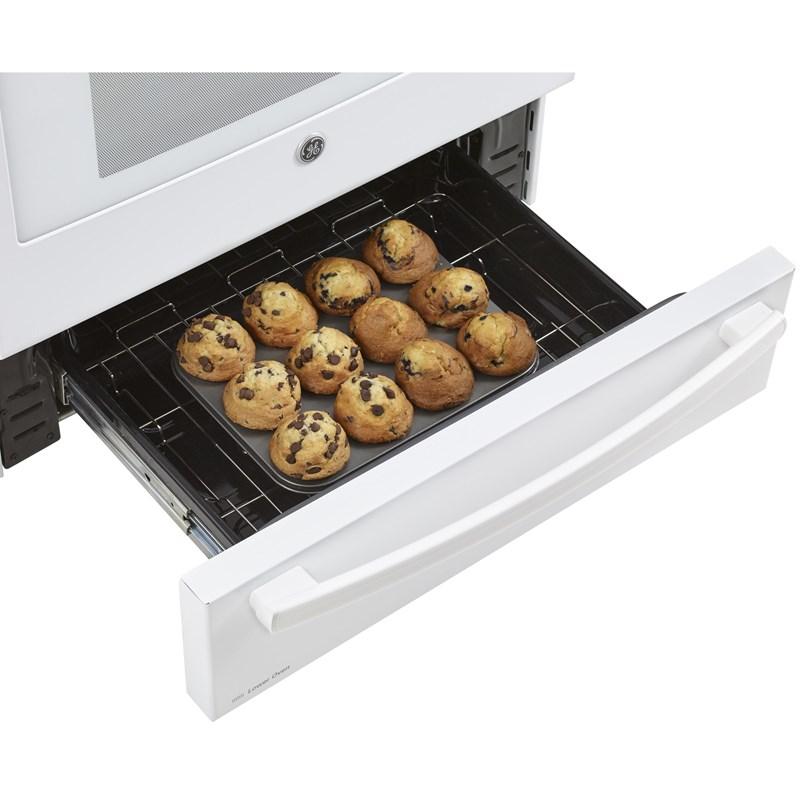 GE Profile - 6.2 cu. ft Electric Range in White - PCB987DMWW