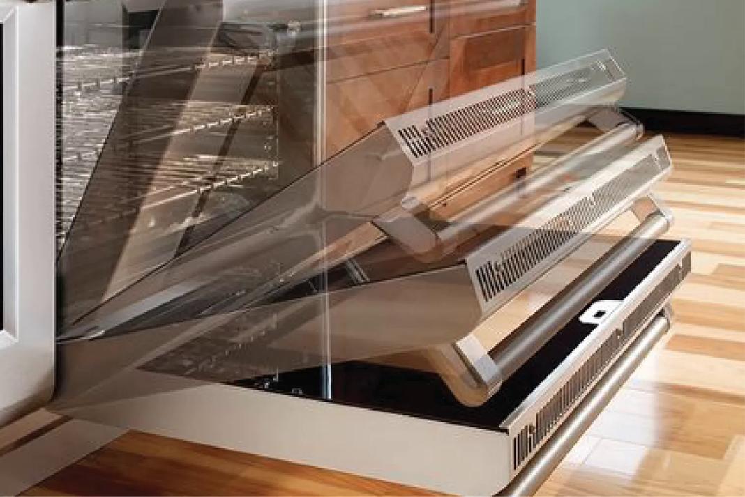 Thermador - 5.7 cu. ft Gas Range in Stainless - PRG364WDG