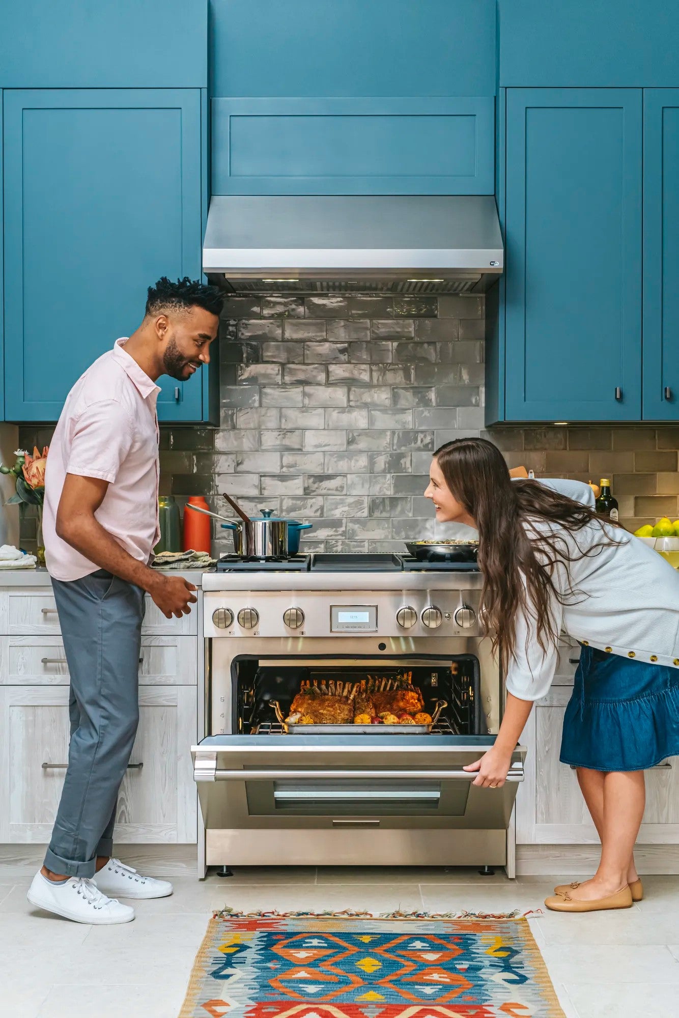 Thermador - 5.1 cu. ft Gas Range in Stainless - PRG364WDH