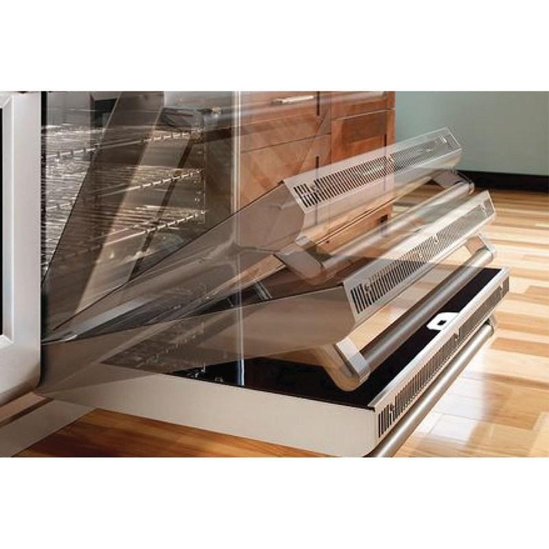 Thermador - 8.2 cu. ft Gas Range in Stainless - PRG486WLG