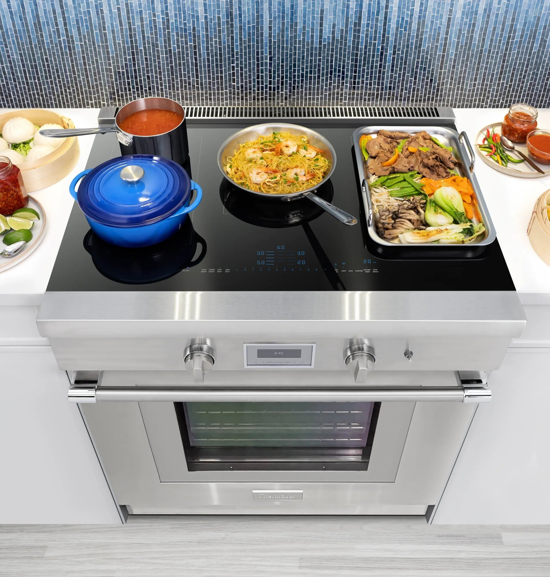 Thermador - 4.9 cu. ft Induction Range in Stainless - PRI36LBHC